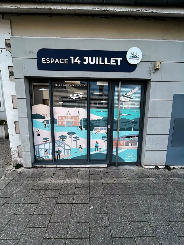 Espace 14 Juillet — Ville de Biscarrosse, réalisation Prisme Visual